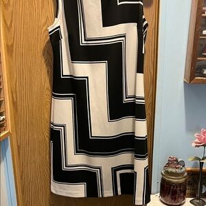 Worthington Black and White Geometric Mini Dress